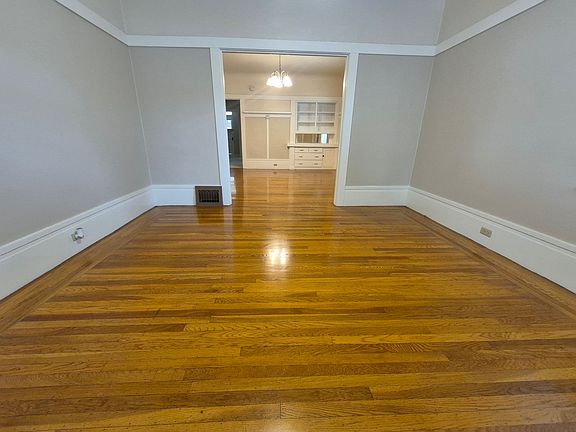 5th image of 2221 & 2223 J St #2223-J