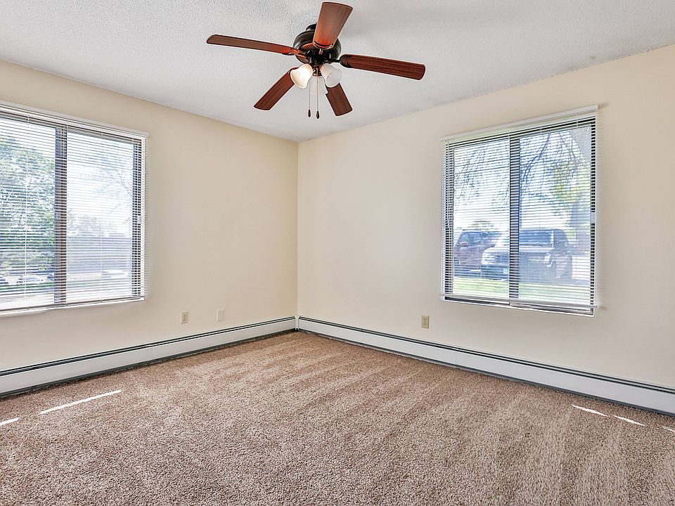 Eagle Pointe Bedroom