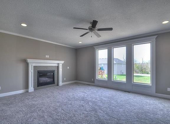 2nd image of 1204 N Holland Dr