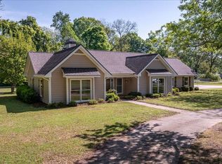 275 Peachtree St, Winterville, GA 30683
