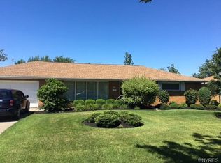 105 Morgan Pkwy, Buffalo, NY 14221