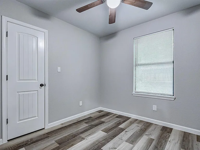 5914 Carew St — Photo 38