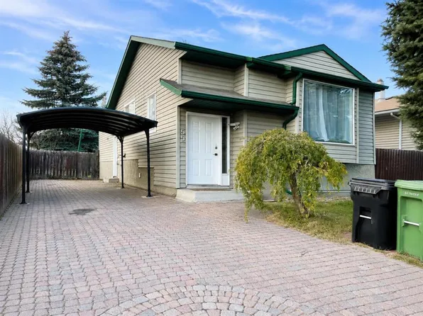 55 E Doverglen Cres SE, Calgary, AB T2B 2S2