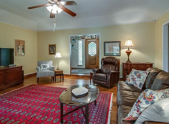 3rd image of 6313 Westcoat Dr