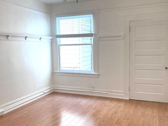 2nd image of 733 Fillmore St #4