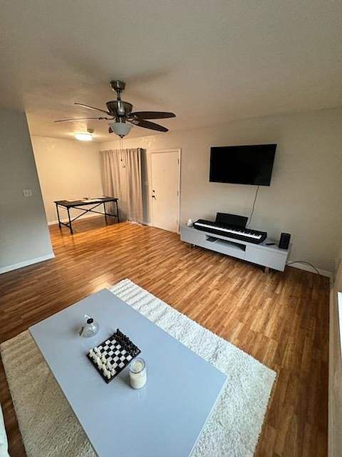 2nd image of 136 W America St