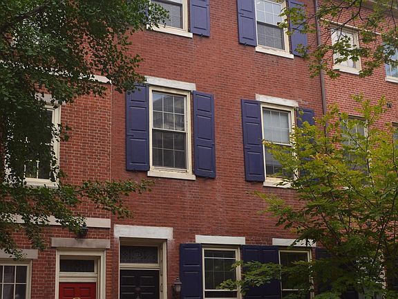 Front of house in daytime