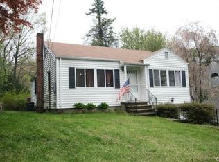 4 Richmond Hill Rd, Norwalk, CT 06854