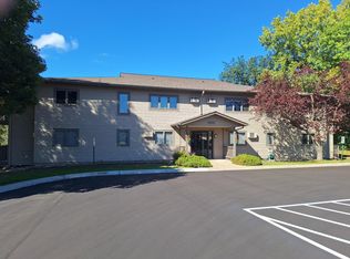 6601 Buckley Cir APT 105, Inver Grove Heights, MN 55076