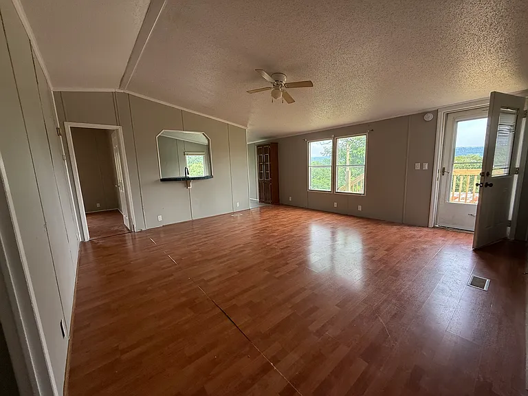 125 Middle Ave #40 — Photo 7