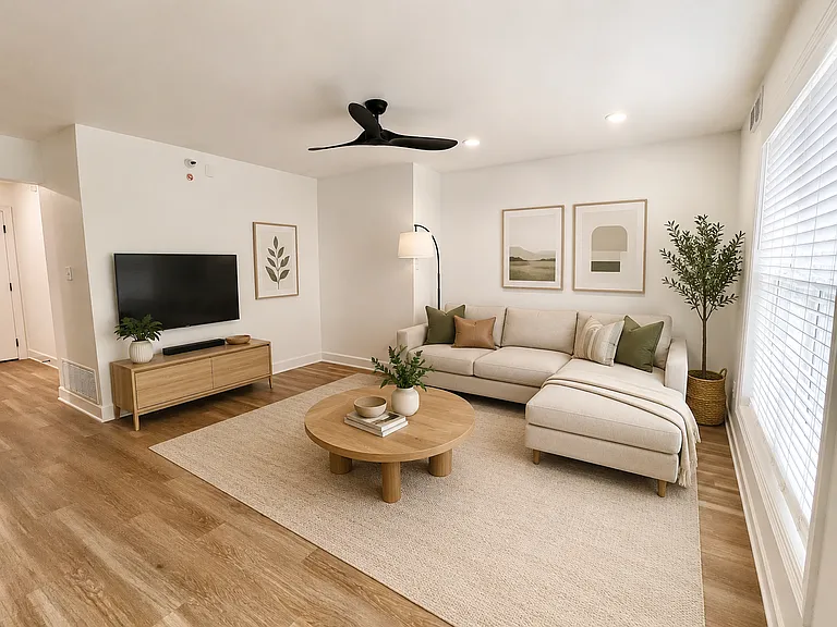 209 W Jefferson St #6 — Photo 1