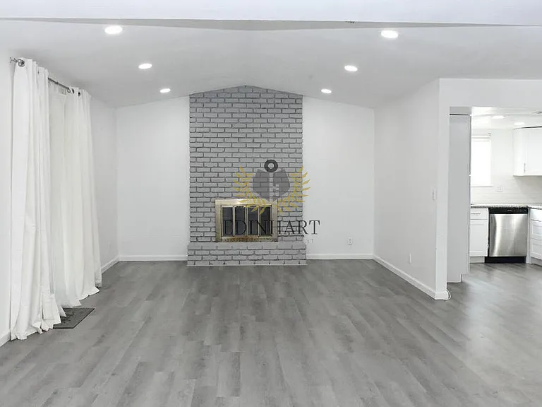 5276 E Inyo St — Photo 3