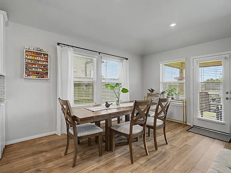 10842 Cliffs View Dr — Photo 10