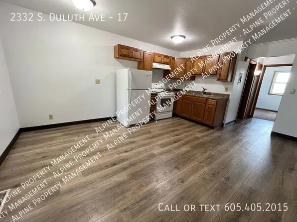 2332 S Duluth Ave, Sioux Falls, SD