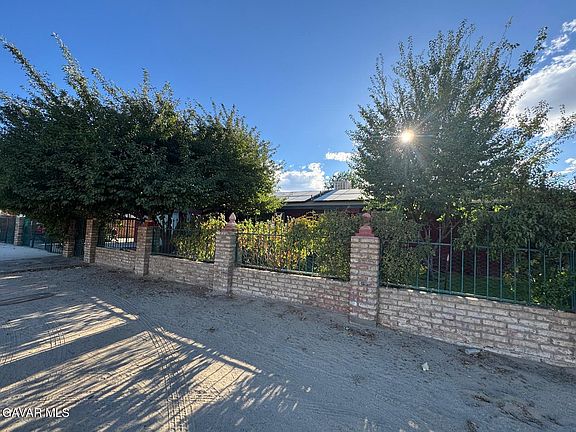 3rd image of 40961 E 166th St