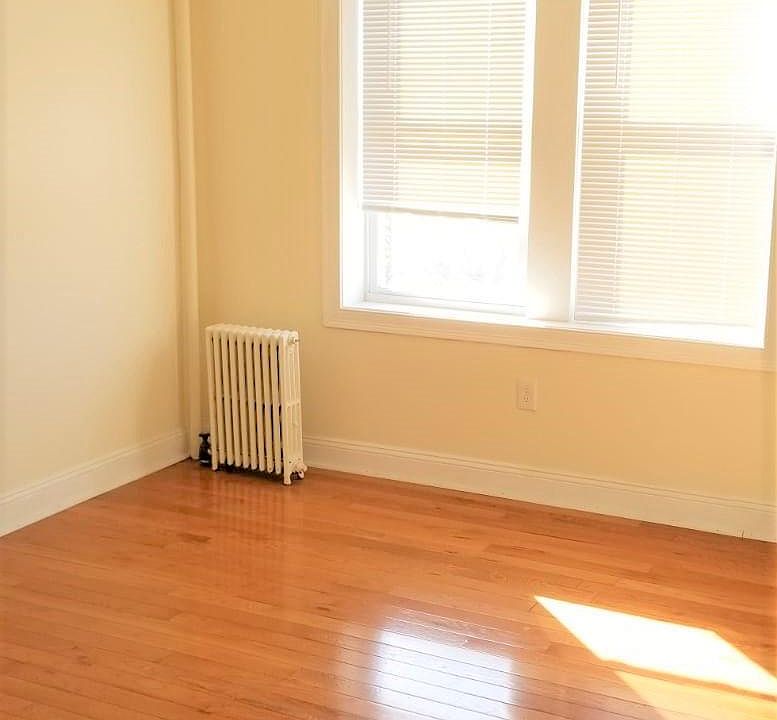 2nd image of 9 Gifford Ave APT 505M