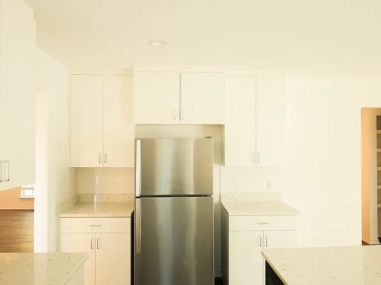 300 Carrie Mabrie St — Photo 11