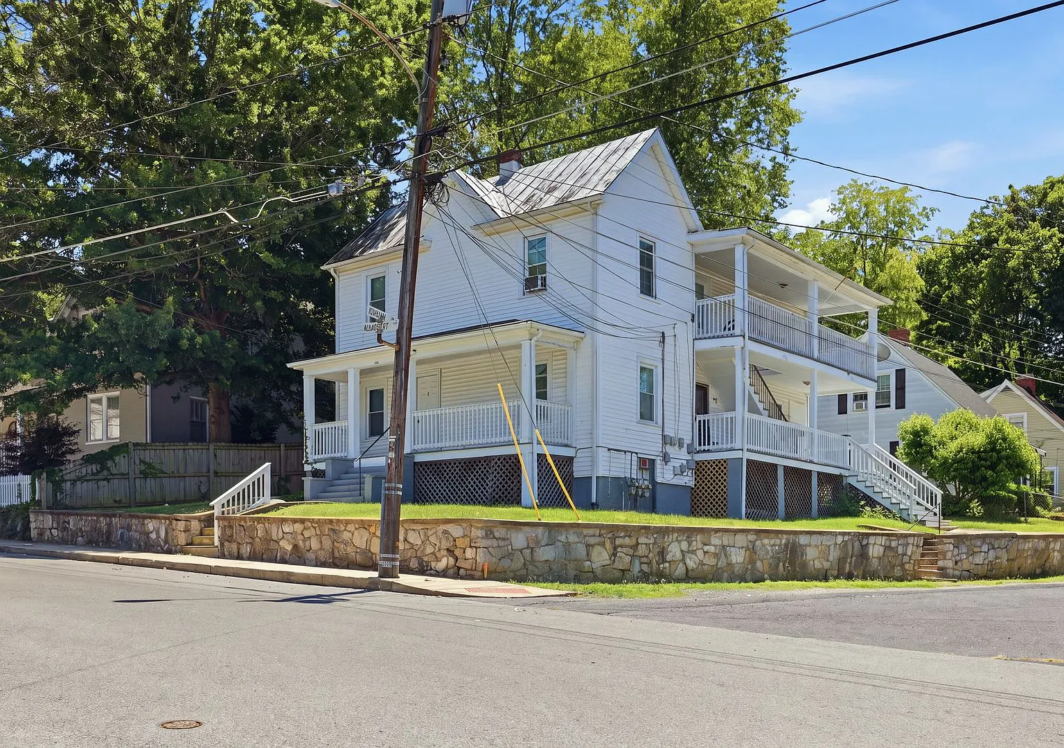 650 Alleghany Ave APT 3 — Photo 2