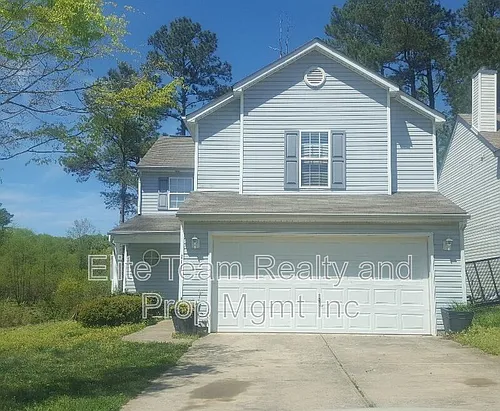 111 Fairmont Cir Photo 1