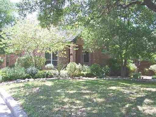 1st image of 2 WESTCOURT LN