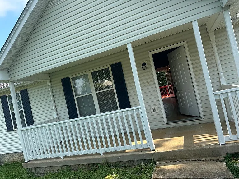 1118 Pyburns Pl — Photo 8