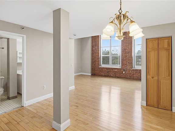3rd image of 494 Woonasquatucket Ave APT 411