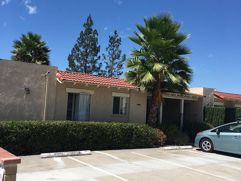 1st image of 862 S Mollison Ave APT 17