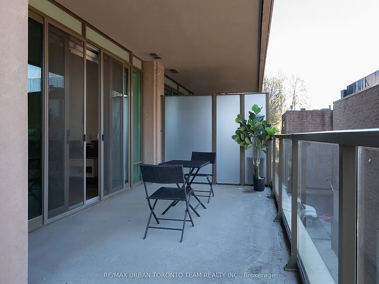 80 Yorkville Ave #303 — Photo 40