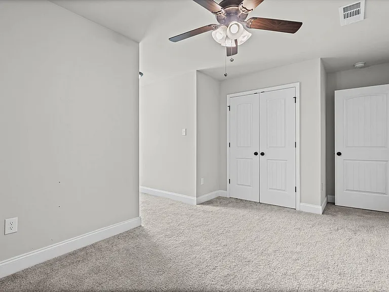 950 Gibson Ct — Photo 15