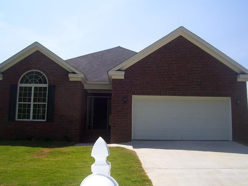 1st image of 841 Tyler Woods Dr