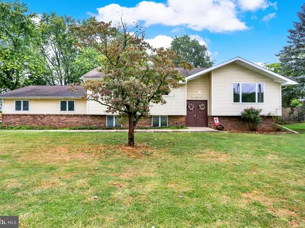 429 Bricker Ln, Lebanon, PA 17042