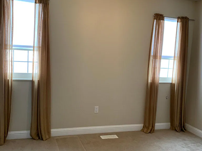 12214 W Saratoga Ave — Photo 16