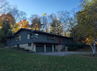 2203 Lenwood Dr SW, Rochester, MN 55902