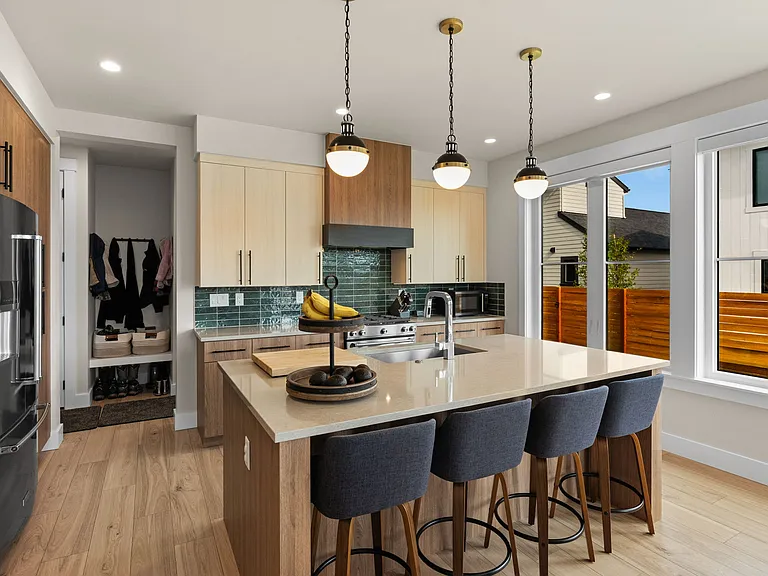 1503 Scotch Pine Ln — Photo 18