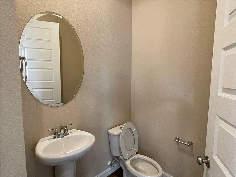 10418 Quiet Courtyard Rd — Photo 18