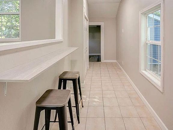 5th image of 8109 Carol Dr