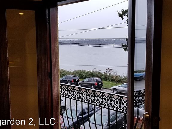 5th image of 1928 43rd Ave E APT 03