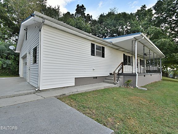 2nd image of 3512 Sam Crawford Ln