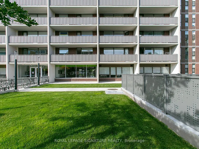 666 Spadina Ave #512 — Photo 12