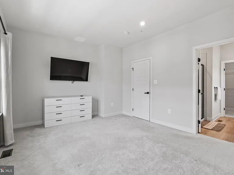 9826 Posterity Ln — Photo 22