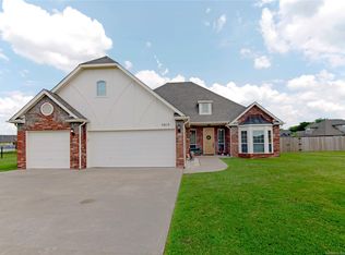 5615 E 144th St N, Collinsville, OK 74021