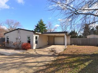 1213 Jefferson Rd, Northfield, MN 55057