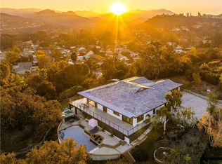 976 Ranch House Rd, Thousand Oaks, CA 91361