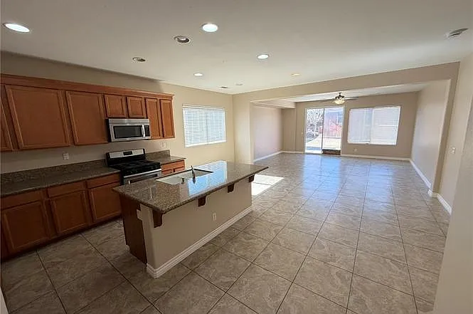 12810 Ethan St — Photo 3