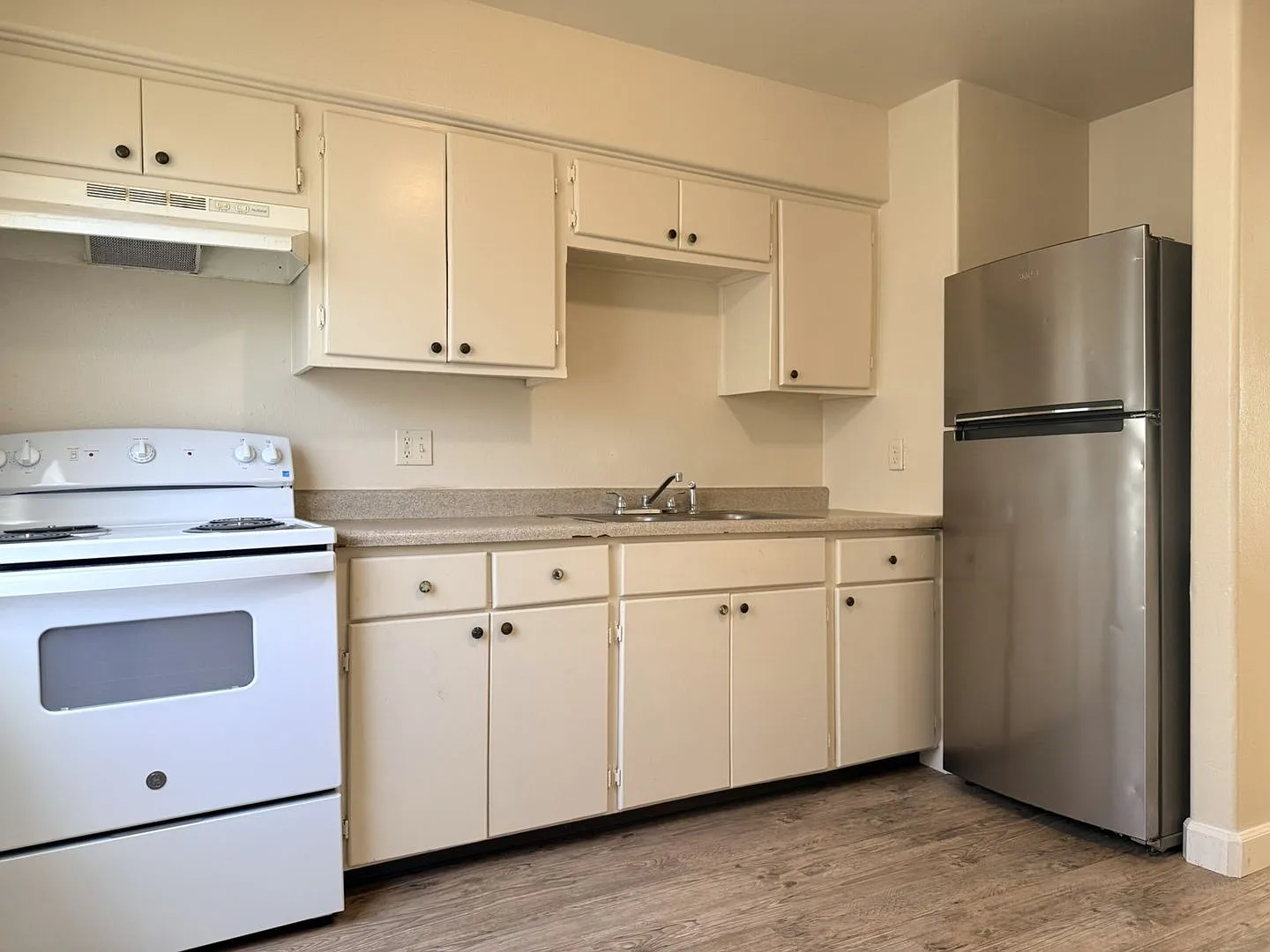 328w.13t — Photo 2