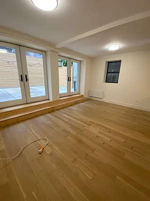 Rented by Bond New York | media 16