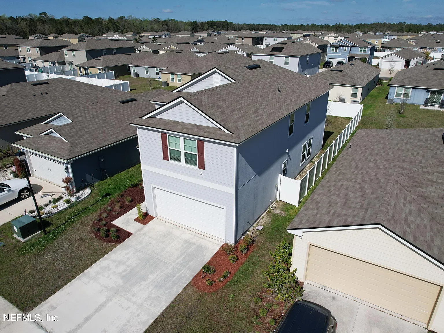 4 bed, 2.5 bath, 2590 sqft, $2,595 — Photo 4