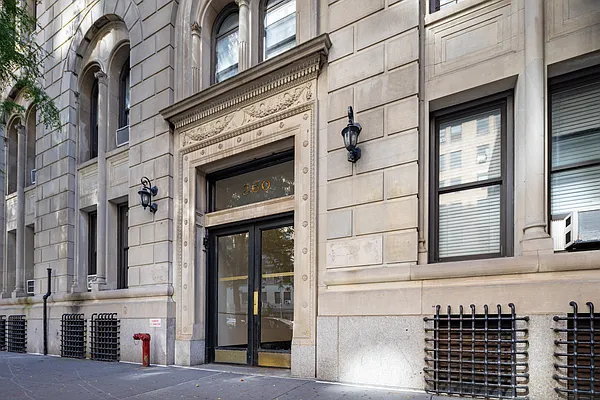 Rented by Brown Harris Stevens | media 21