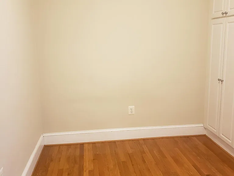 3520 W Pl NW #203 — Photo 5