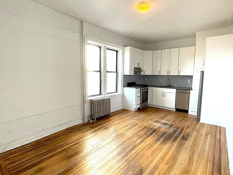 350 7th St #C-2 — Photo 2